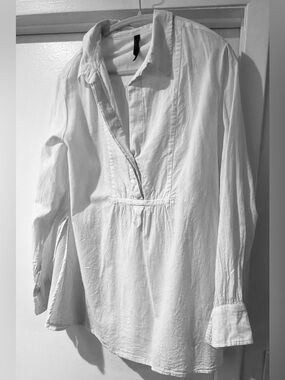 Anthropologie button down blouse - medium - excellent condition.
